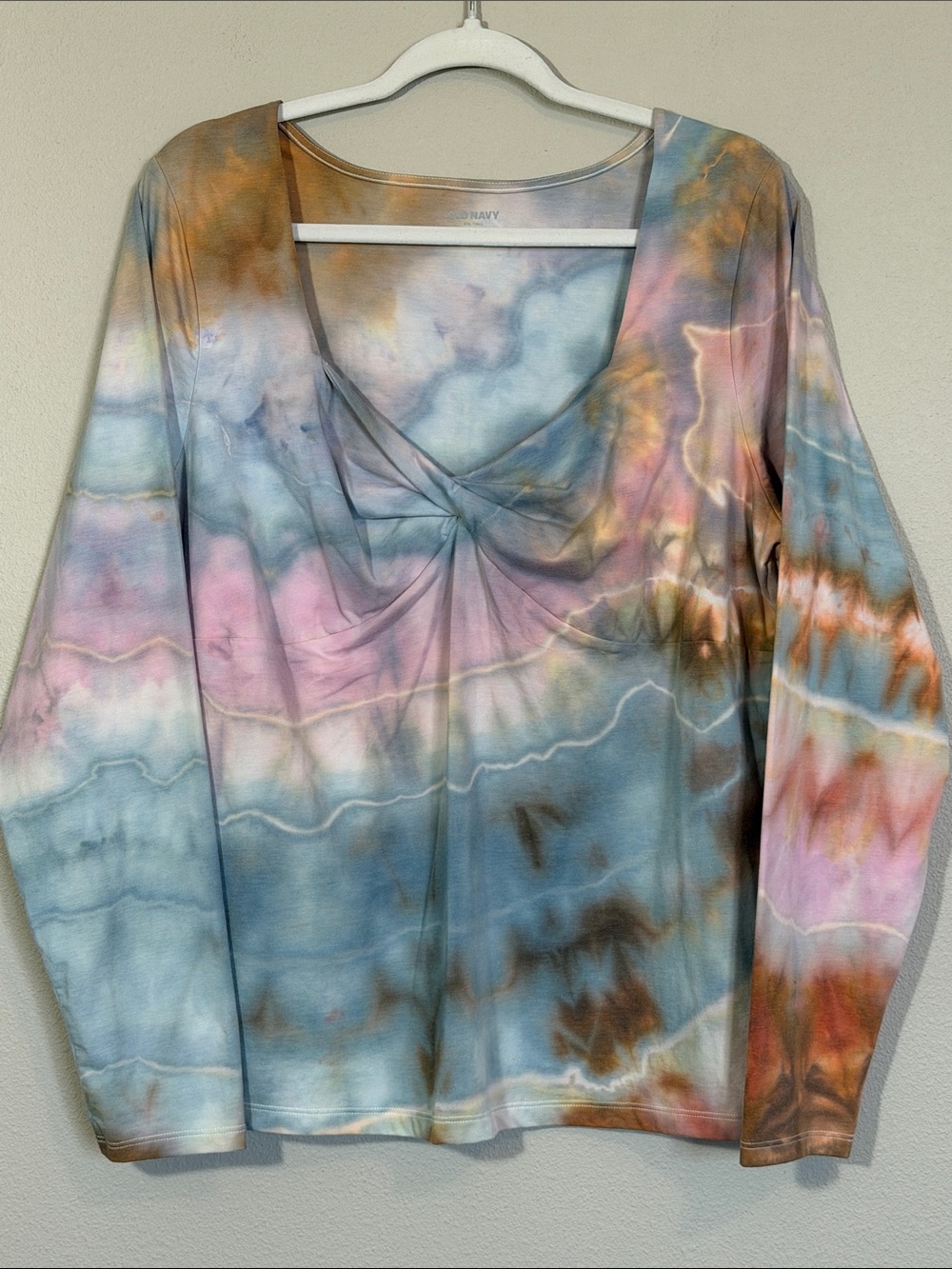Old Navy Tie-Dye Long Sleeve Twist-Front Top - Blue, Pink, Brown, size XXL